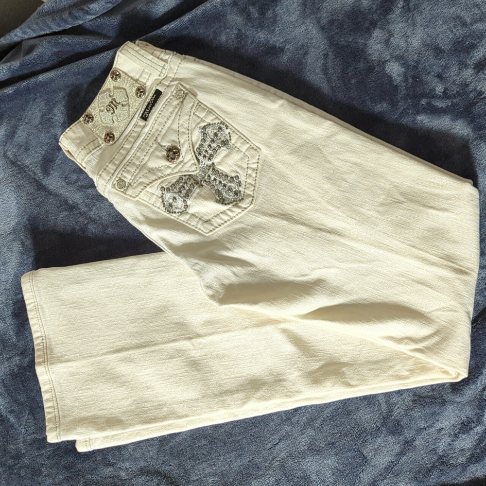 Miss Me Low-rise Straight Off-White Jeans